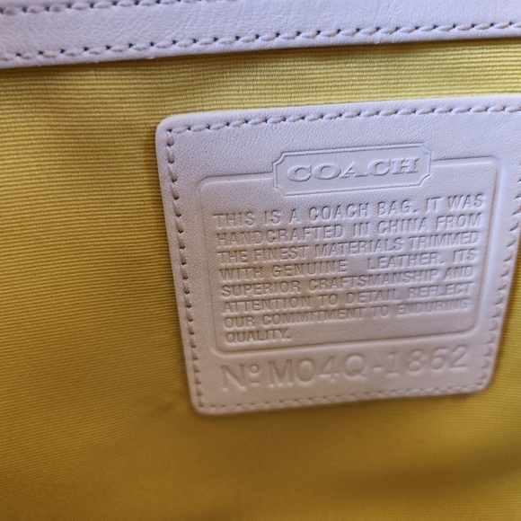 Coach green canvas & white leather zebra tote - Picture 4 of 12